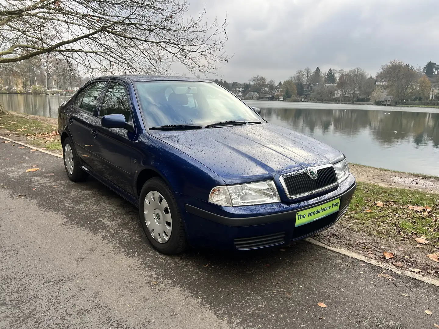 Skoda Octavia Octavia Berline Essence 1er proprio 12.000km!!! Bleu - 1