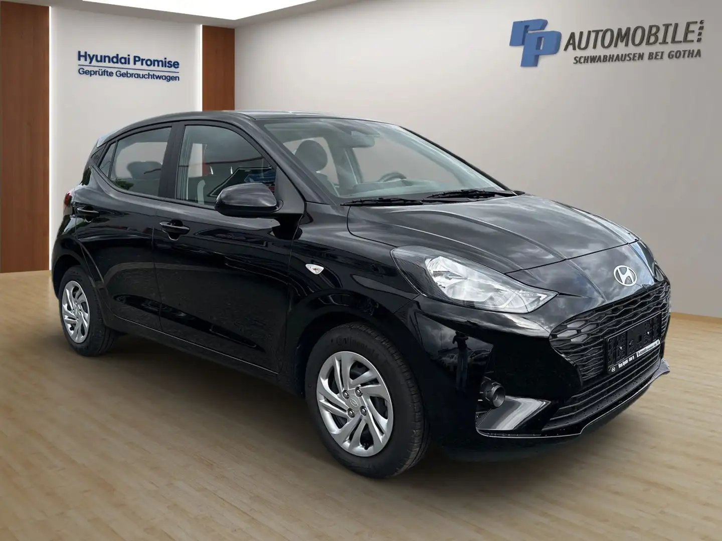 Hyundai i10 Select inkl. Navigation Schwarz - 2