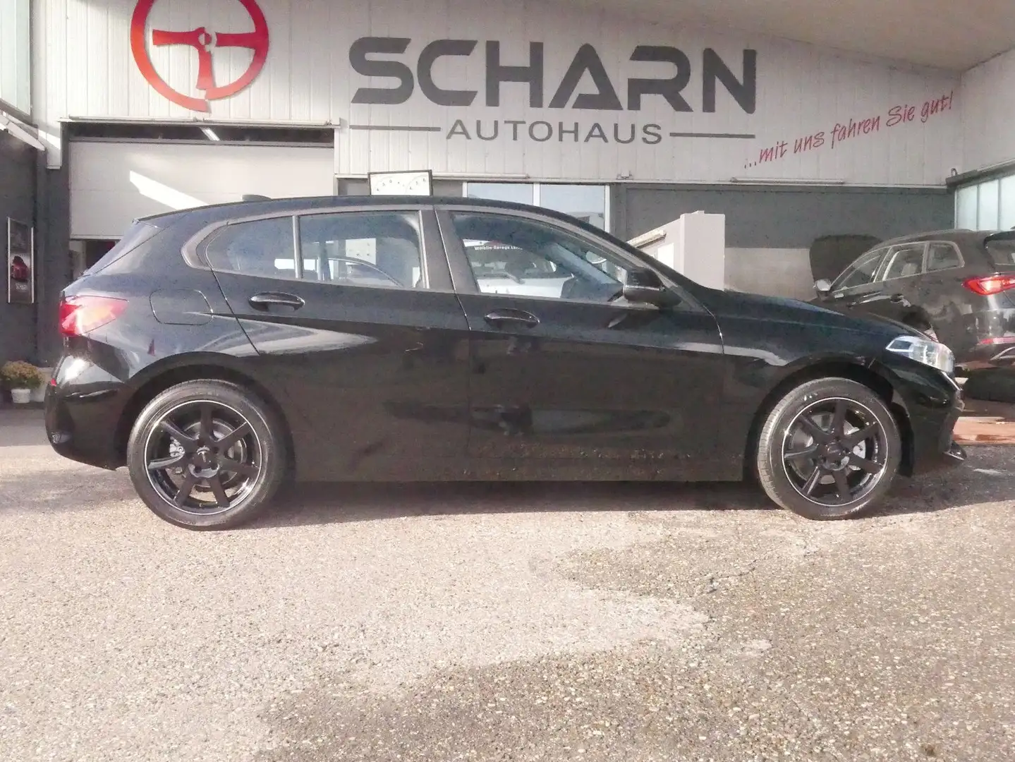 BMW 116 . 1 Hand,Lim. 7-Gang-Aumatic.Navi,Gara.1-H.! Schwarz - 1