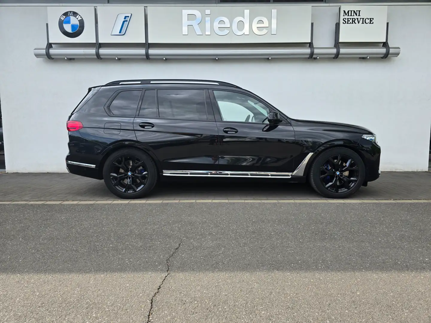 BMW X7 xDrive40i Pure Elegance*Komfortsitze*Standhzg Schwarz - 2