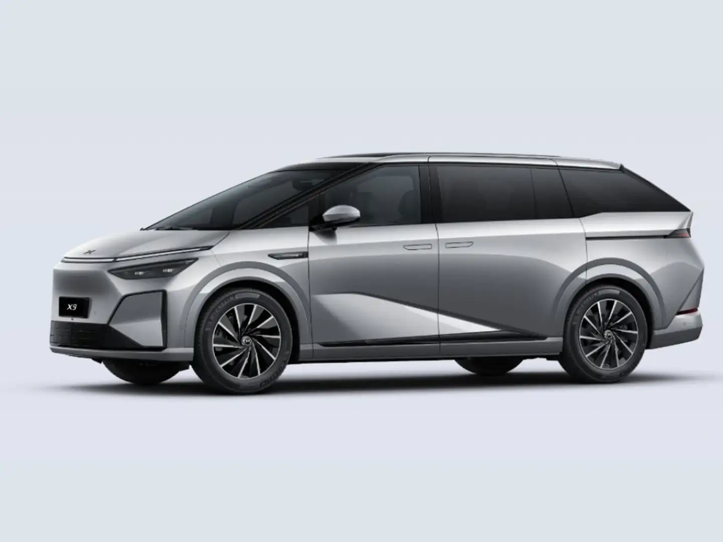 Xpeng Sonstige X9 FWD Long Range Massage Pano HeadUp CarPlay Silber - 2