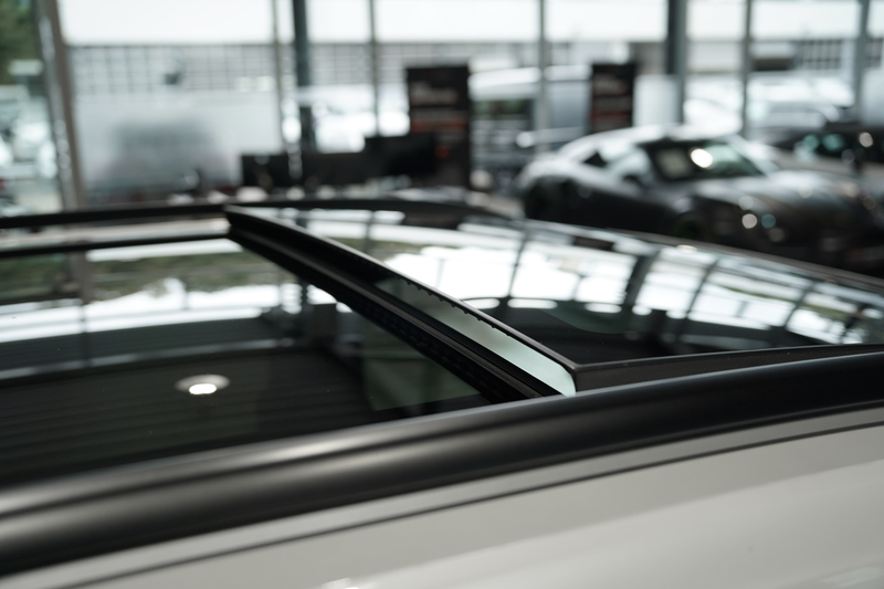 Volkswagen Touran R Line *ACC *Pano *Standhzg *AHK *Kamera — photo 14