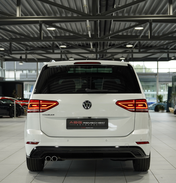 Volkswagen Touran R Line *ACC *Pano *Standhzg *AHK *Kamera — photo 9