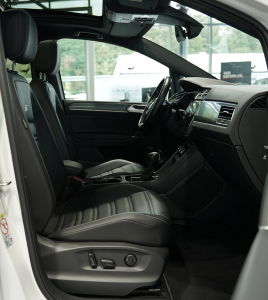 Volkswagen Touran R Line *ACC *Pano *Standhzg *AHK *Kamera — photo 15
