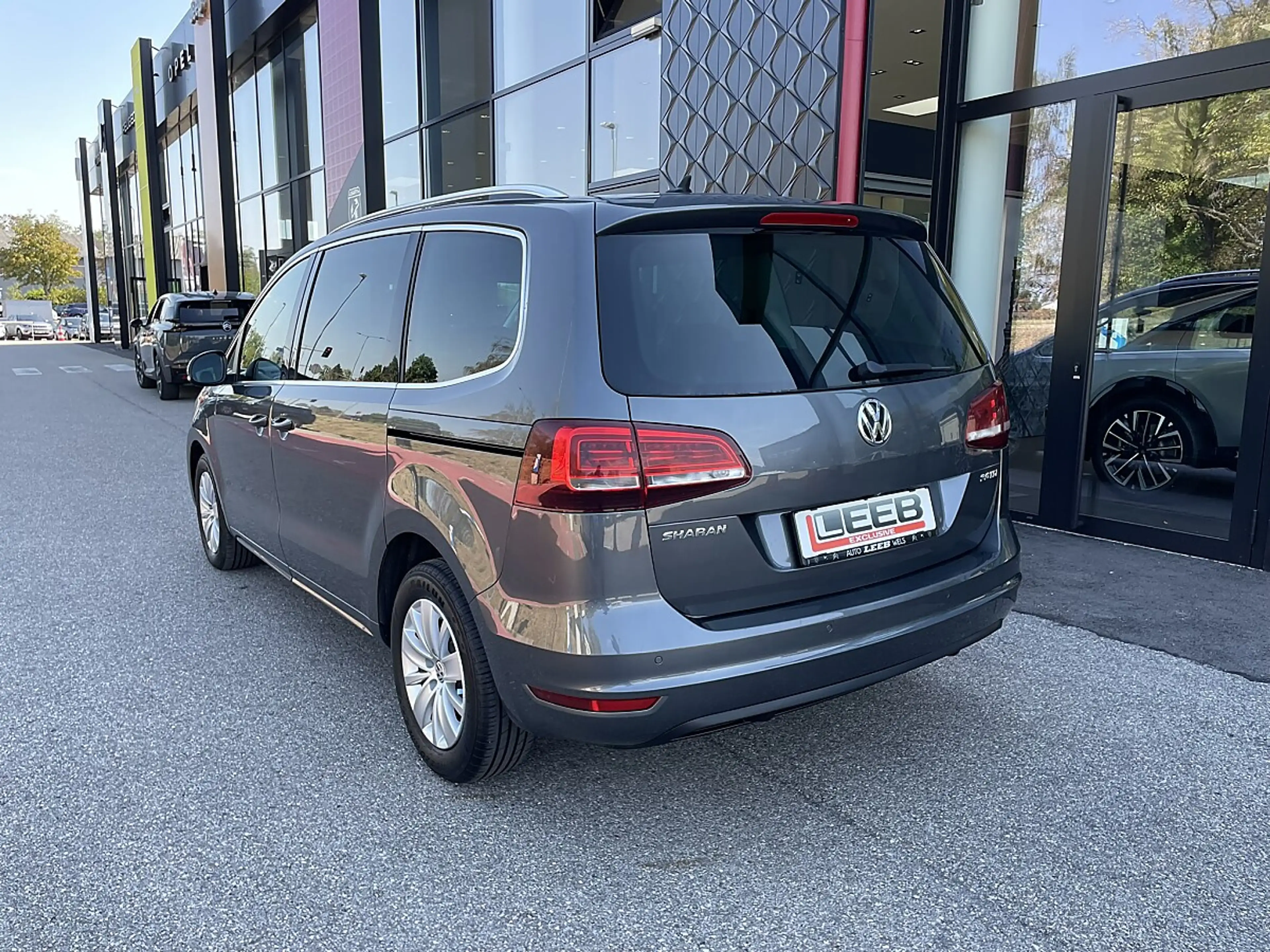 Volkswagen Sharan Comfortline BMT SCR 2,0 TDI — photo 4