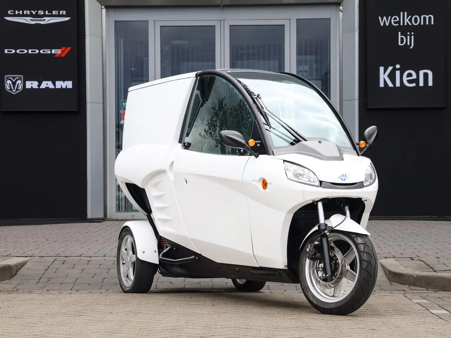 Carver Cargo Base 5.4 kWh | 100% Elektrisch | Bluetooth audio s Weiß - 1