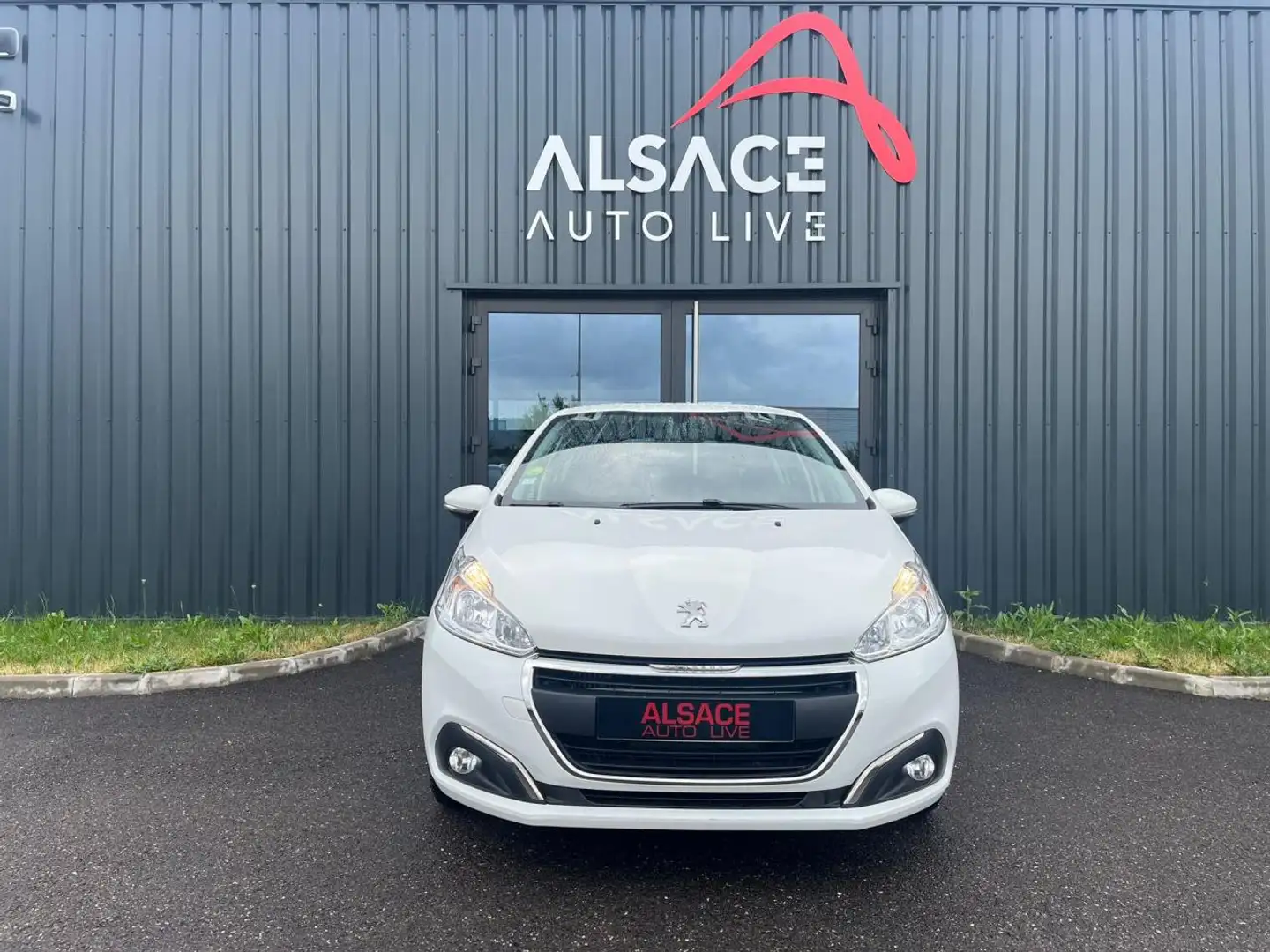 Peugeot 208 SOCIETE 1.5 BlueHDi 100 Premium - 5 750 HT - GPS / Bianco - 2