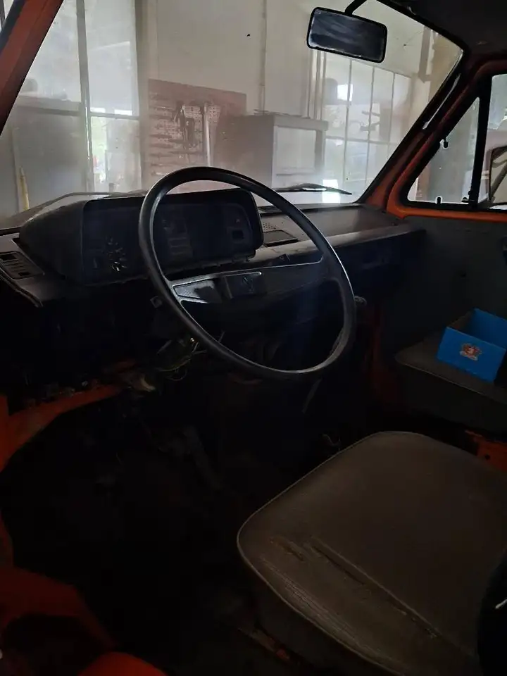 Volkswagen T3/MULTIVAN/CARAVELLE Transporter 245 OB1/W DOKKA 06, foto 9