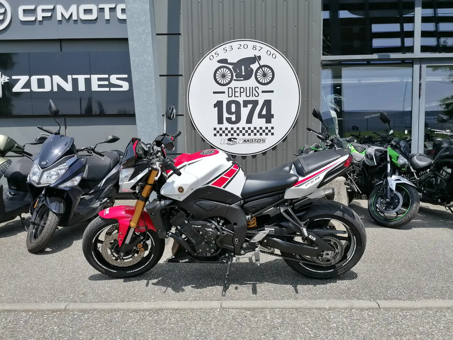 Yamaha FZ 8 Rouge - 2