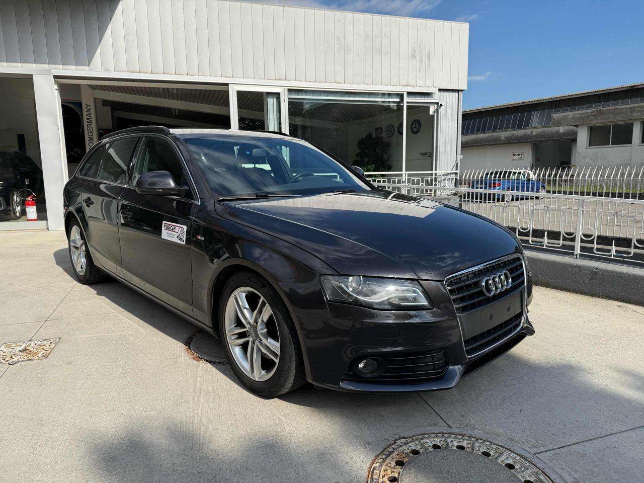 Audi A4 Avant s-line tdi 140 cv *garanzia 24 mesi