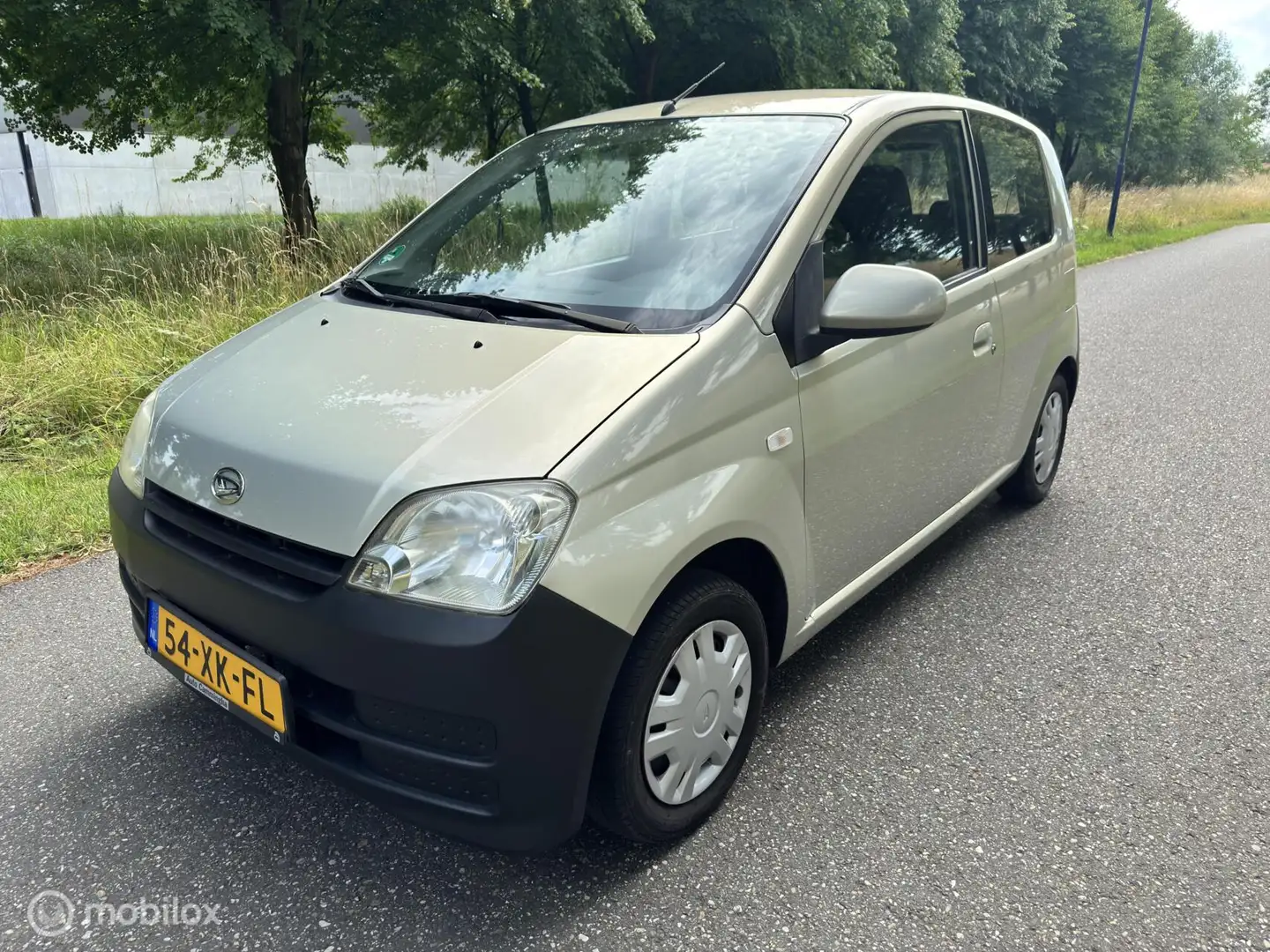 Daihatsu Cuore 1.0-12V Nagano*AUTOMAAT*NEW APK 07/26 Beige - 1