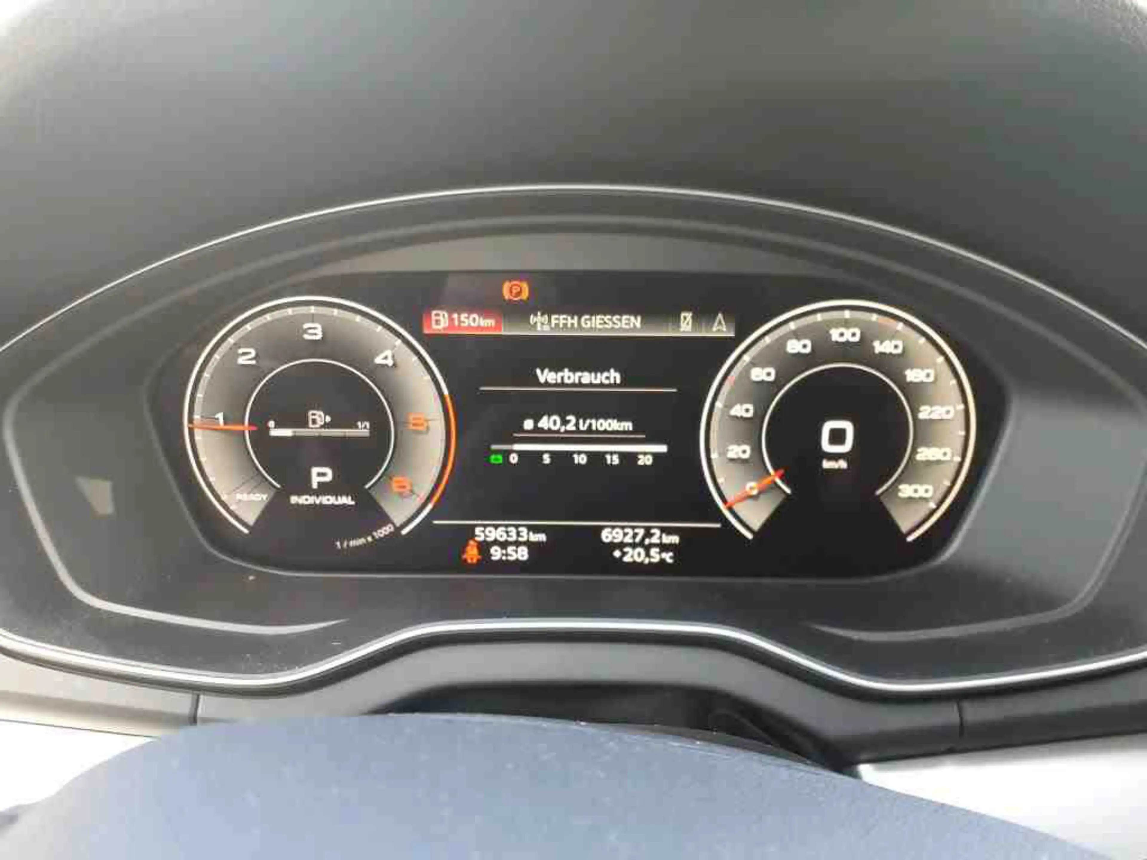 Audi Q5 — photo 7