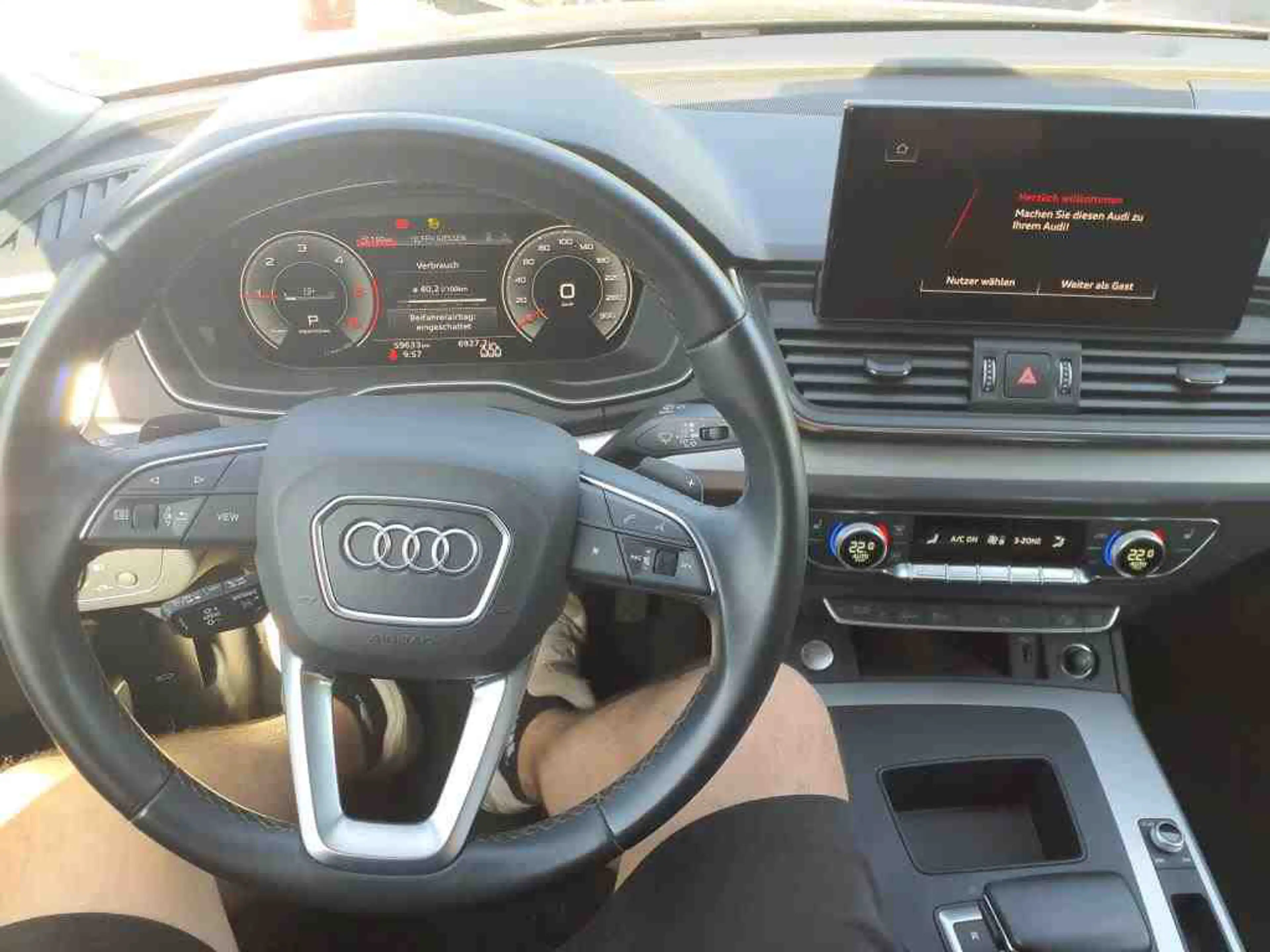 Audi Q5 — photo 4
