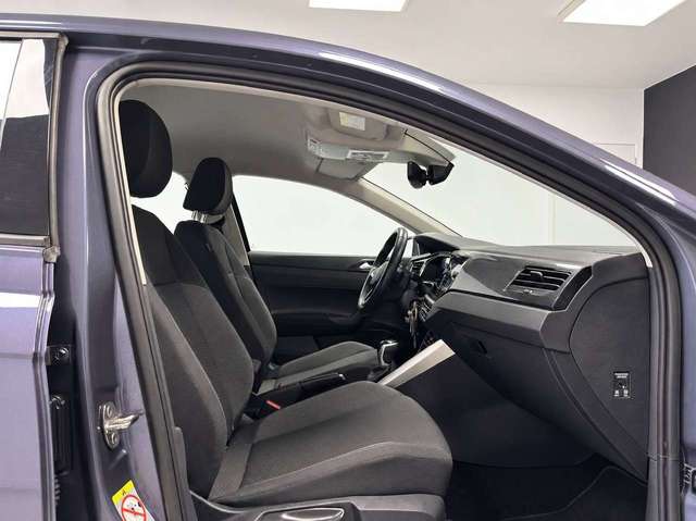 Volkswagen Polo — photo 12