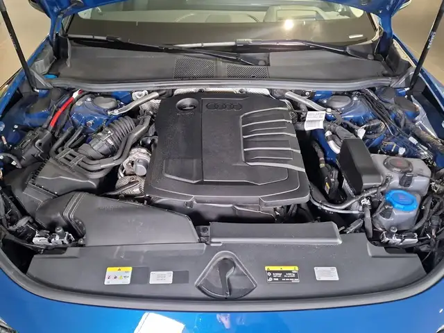 Audi A6 view 11