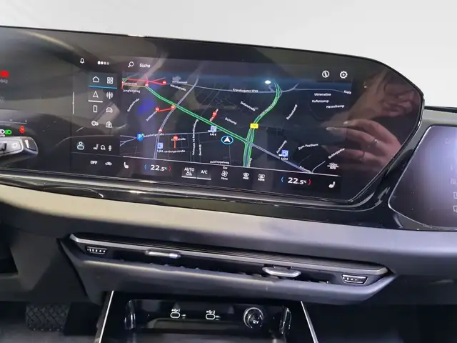 Audi A6 view 12