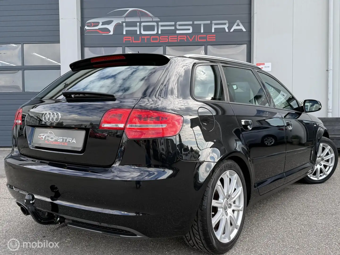 Audi A3 Sportback 1.2 TFSI 2x S-Line Navi Trekhk Orig NL U Noir - 2