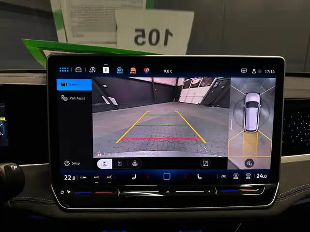Volkswagen Passat view 22