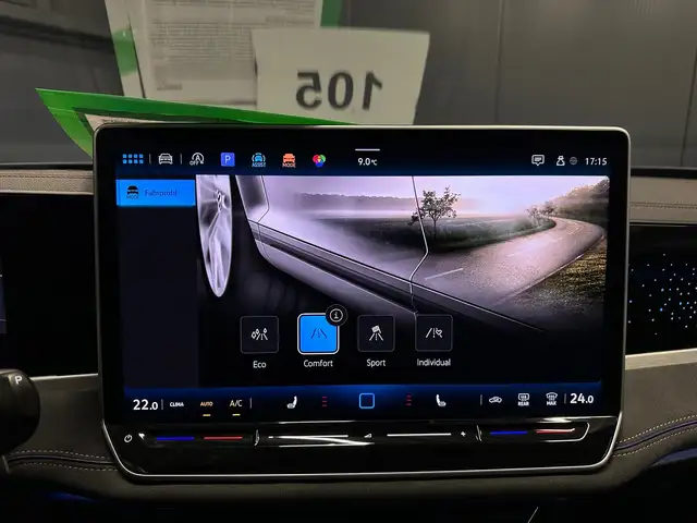 Volkswagen Passat view 26