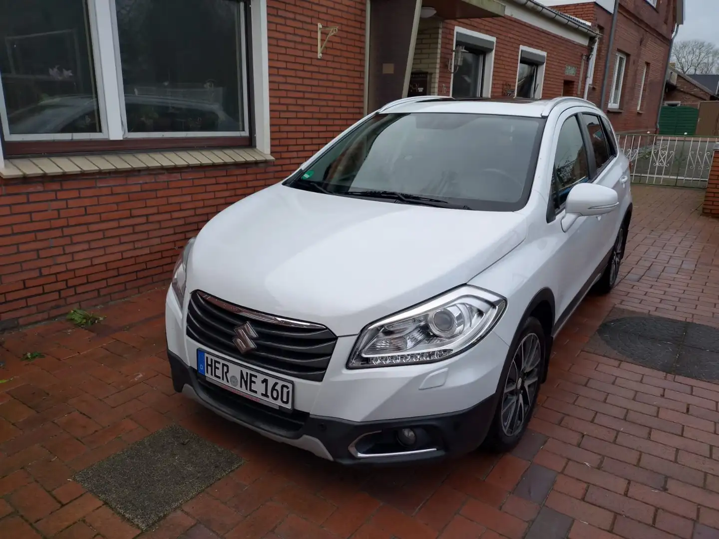 Suzuki SX4 1.6 DDiS Comfort + Weiß - 2