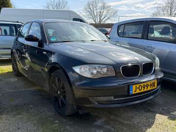 118I 143pk Executive ECC/navi/PDC/schuifdak/trekha