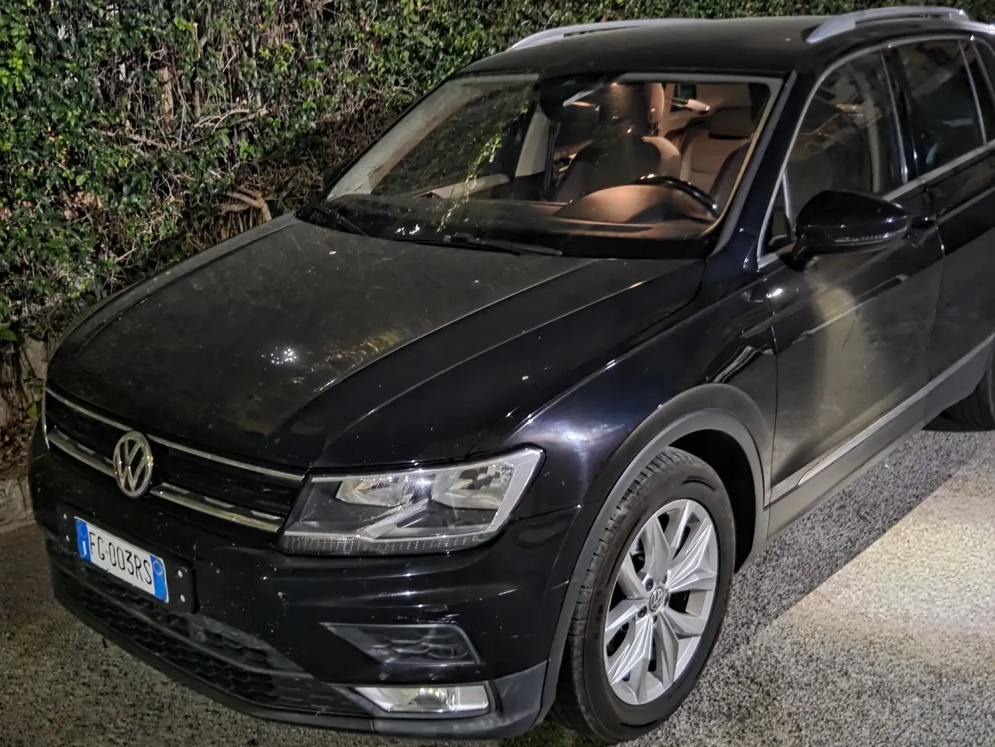 Volkswagen Tiguan Tiguan II 2016 2.0 tdi business 150cv dsg Nero - 1