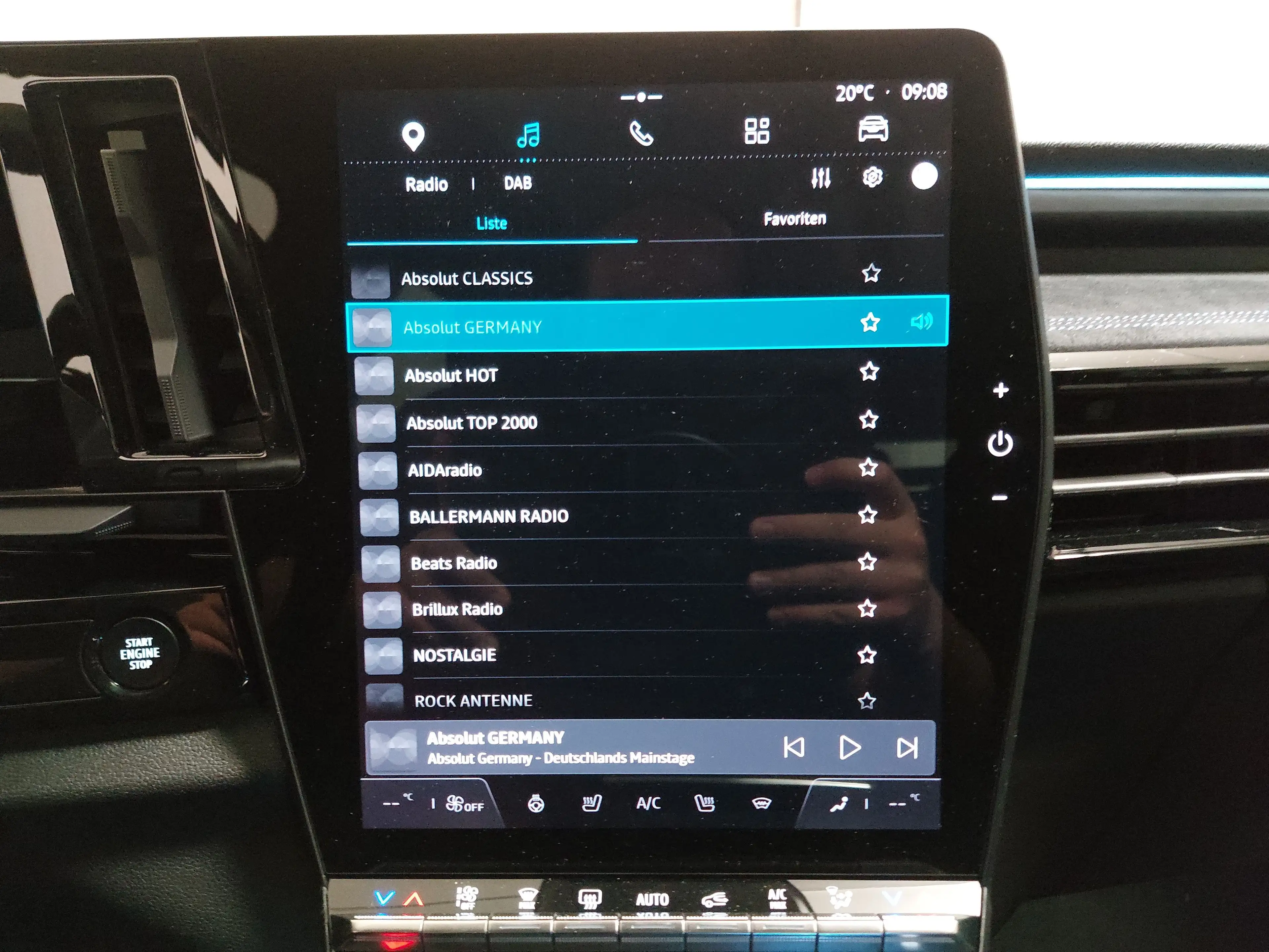 Renault Espace 1.2 E-TECH Hybrid 7-SITZE NAVI PANO HUD — photo 22