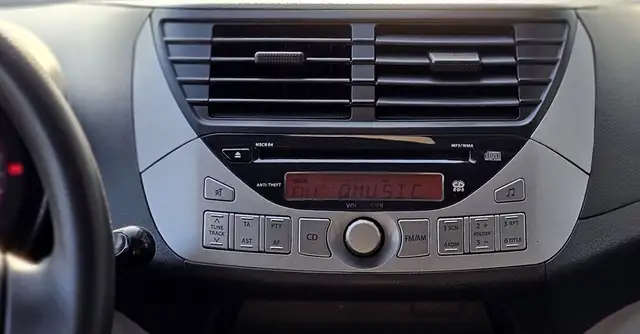 Suzuki Alto view 14