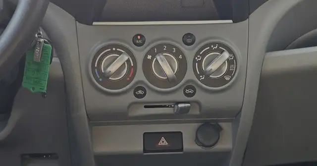 Suzuki Alto view 12