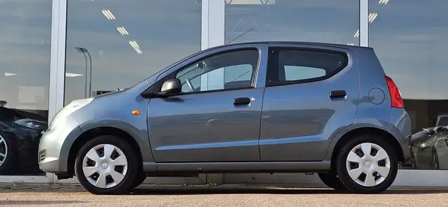 Suzuki Alto view 3