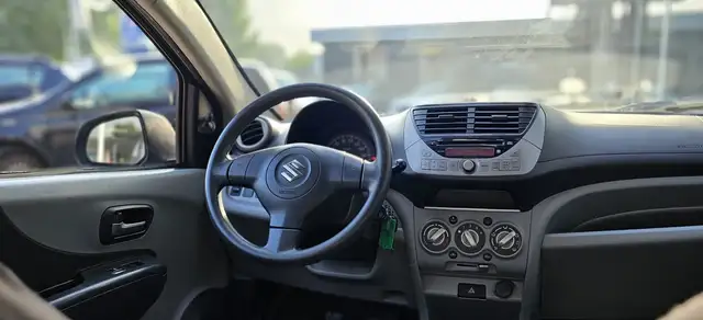 Suzuki Alto view 10