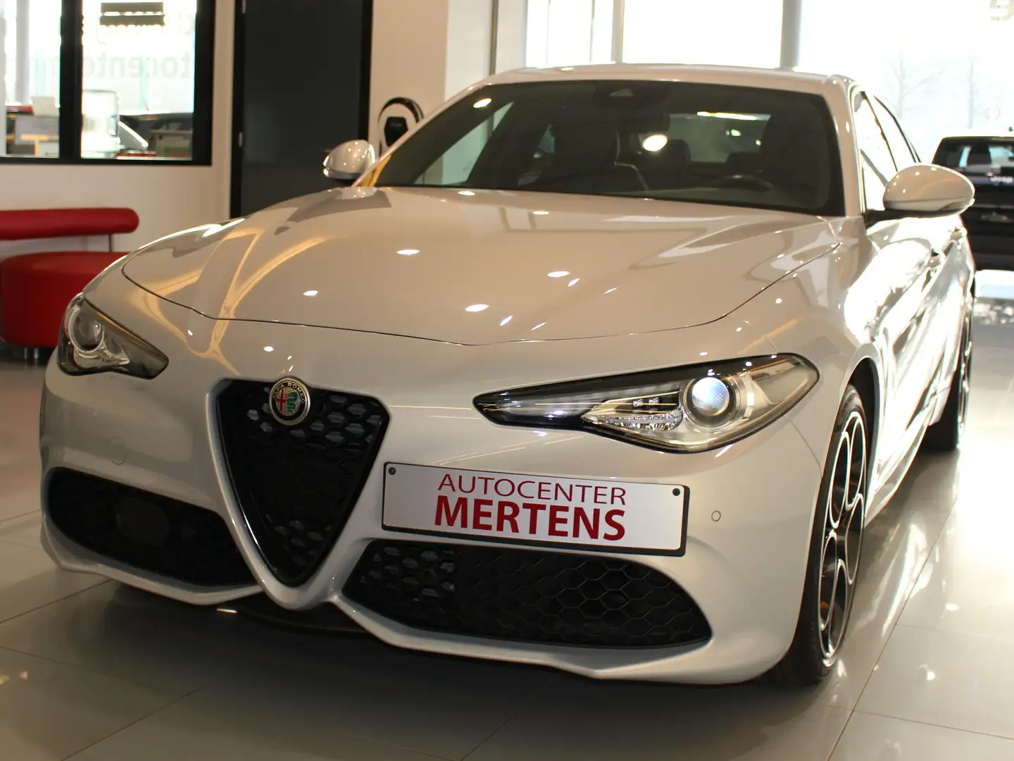 Alfa Romeo Giulia Giulia 2.0 Turbo 16V AT8 Sprint Zilver - 1