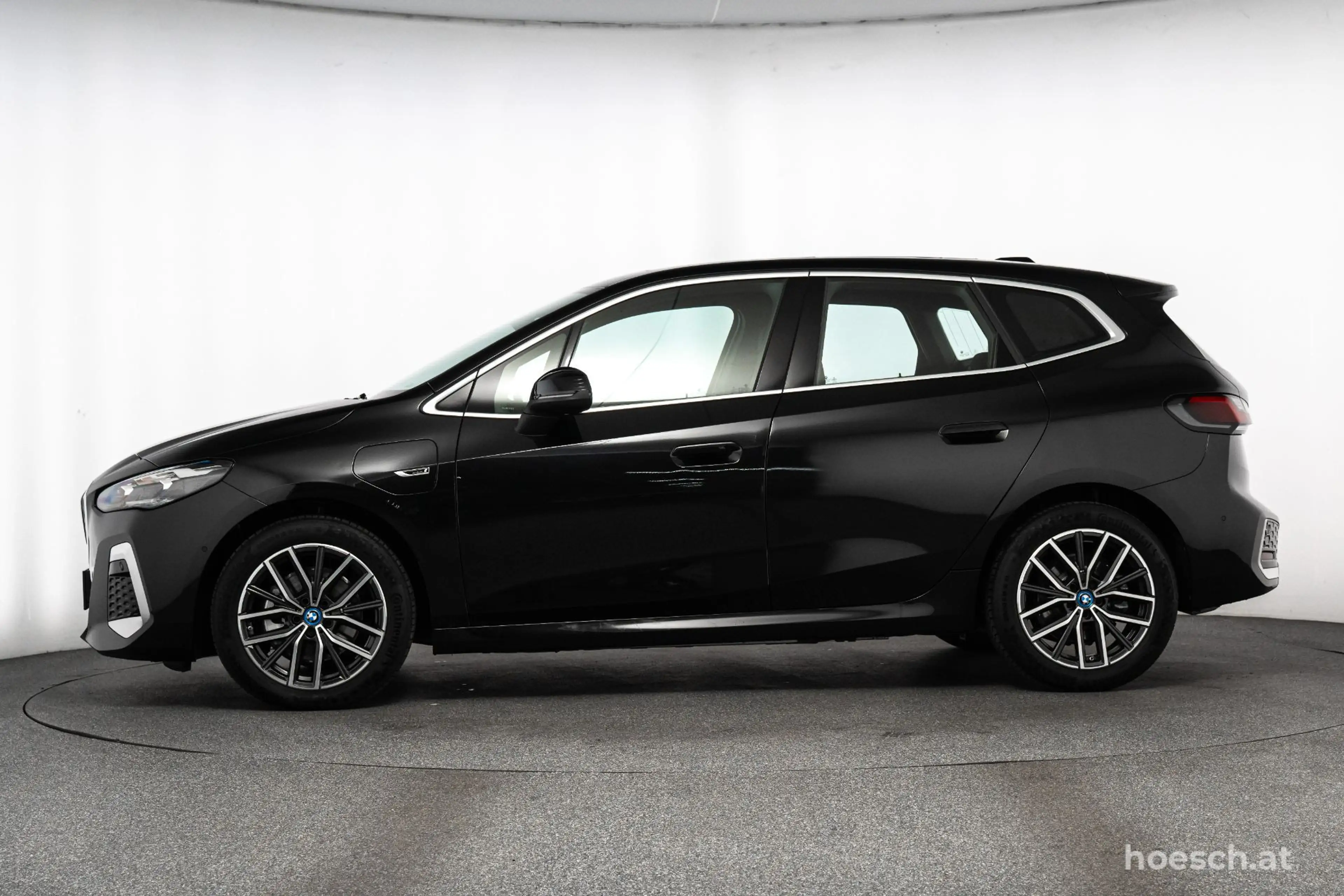 BMW 225 e xDrive Active Tourer M-Sport PREMIUM PANO -47% — photo 3