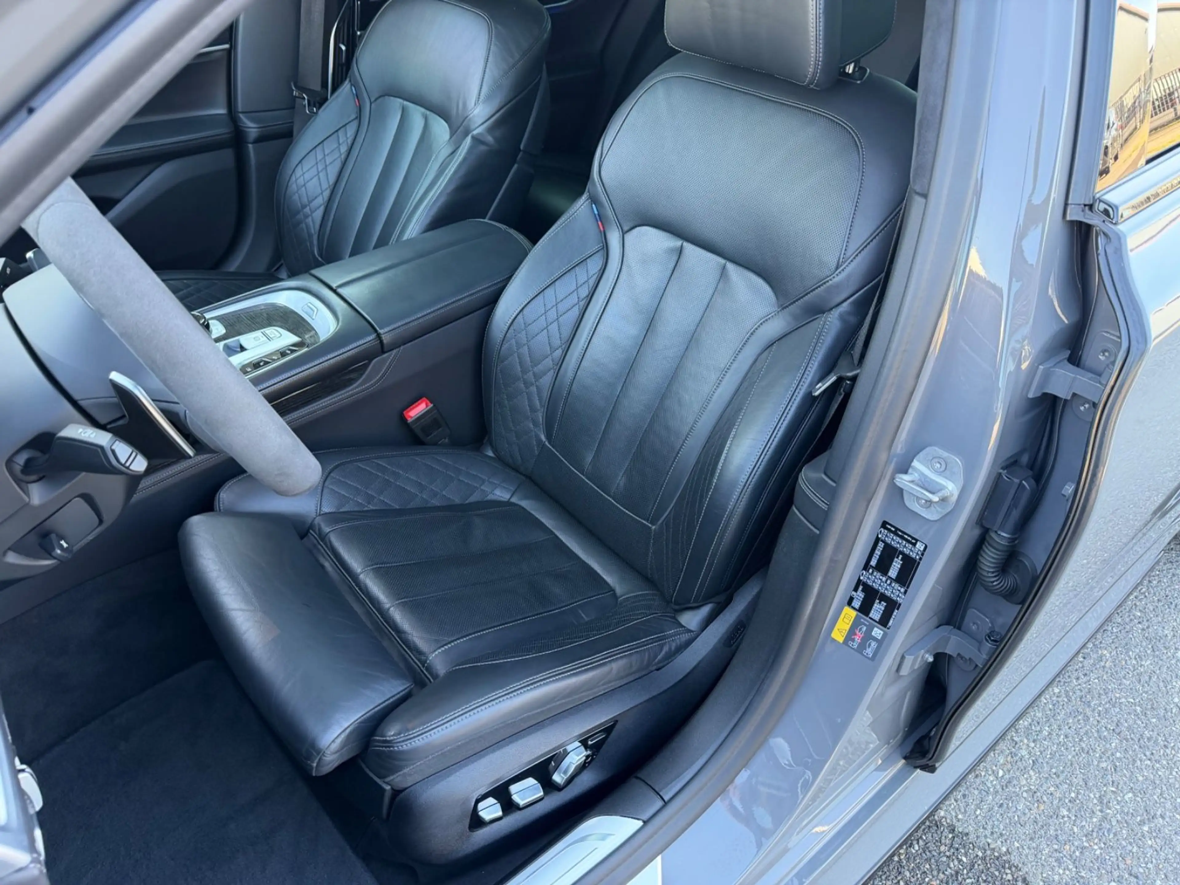 BMW 745 e M Sport 20 Zoll Laser Head Up 360° Soft — photo 15