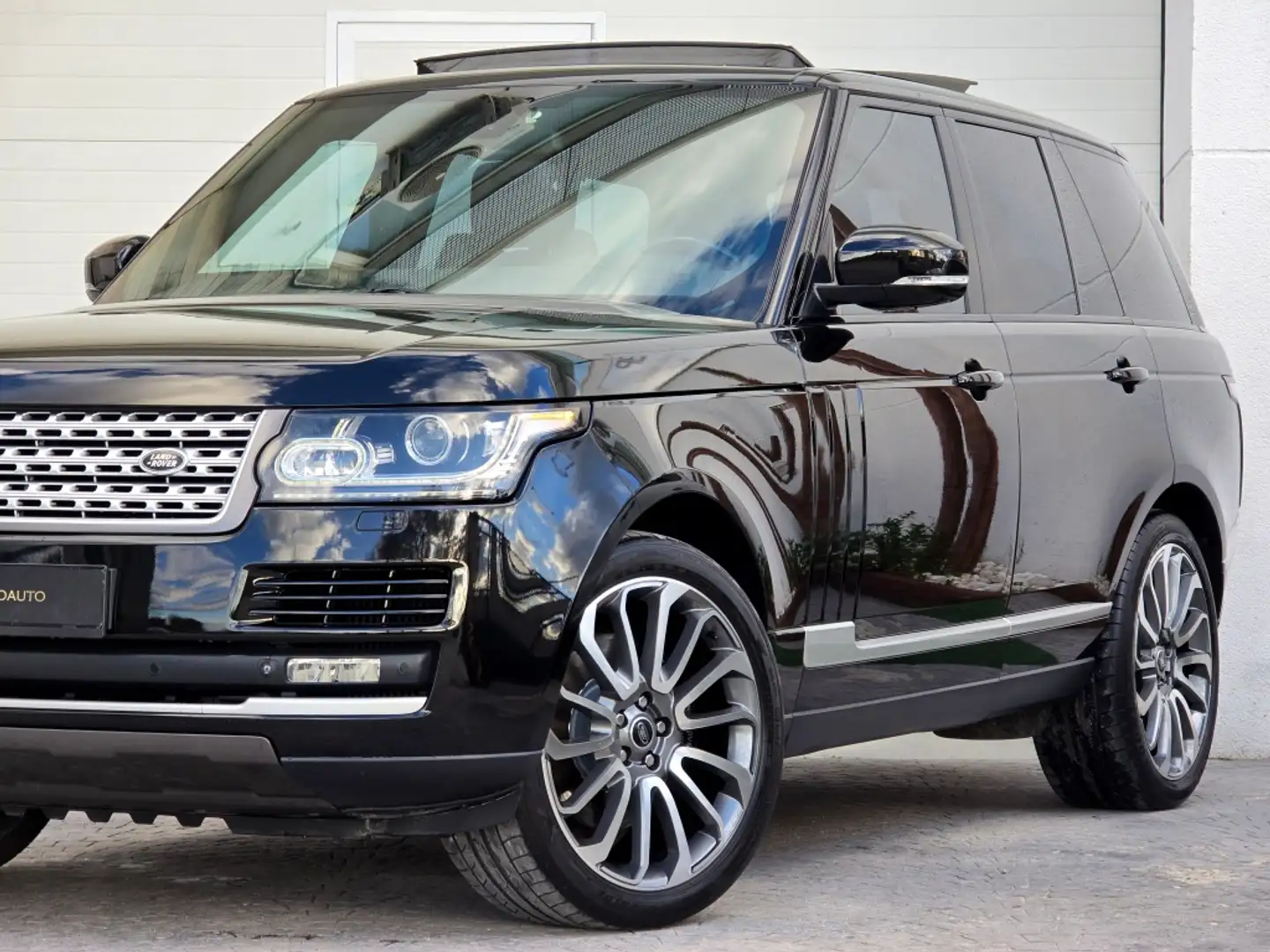 Land Rover Range Rover 4.4SDV8 Vogue Aut. Noir - 2