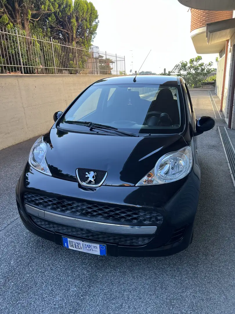 Peugeot 107 1.0 12v Active (plaisir) 3p FL Nero - 2