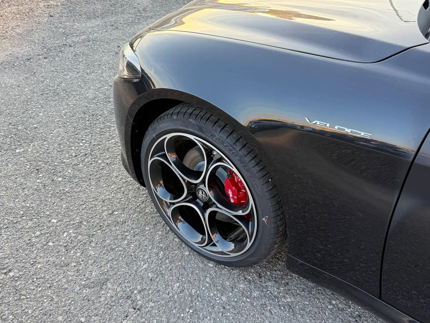 Alfa Romeo Giulia Giulia 2.2 Turbodiesel 210 CV AT8 AWD Q4 Veloce Nero - 2