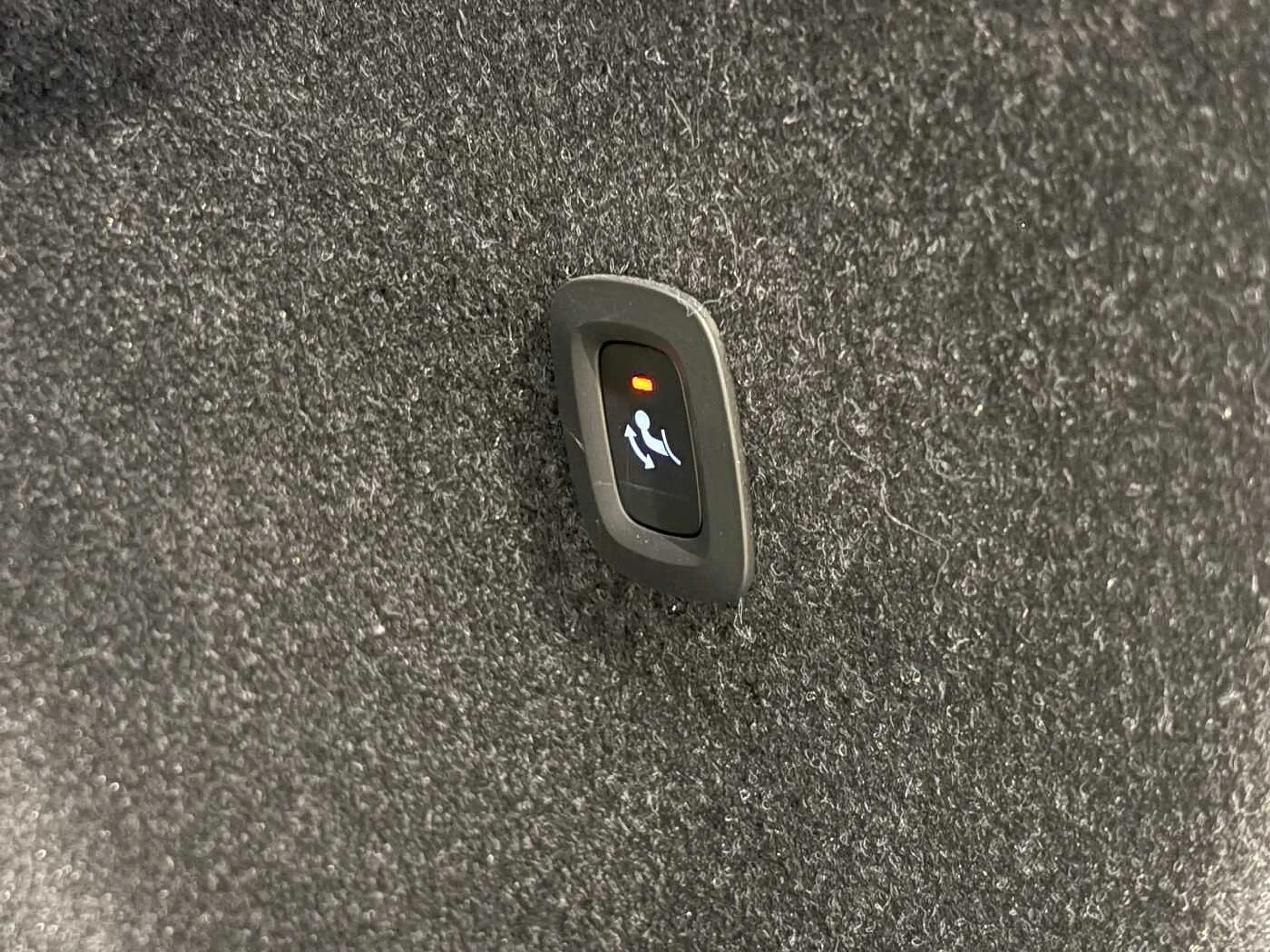 Volvo C40 Recharge Plus Extended Range + electr trekhaak — photo 15