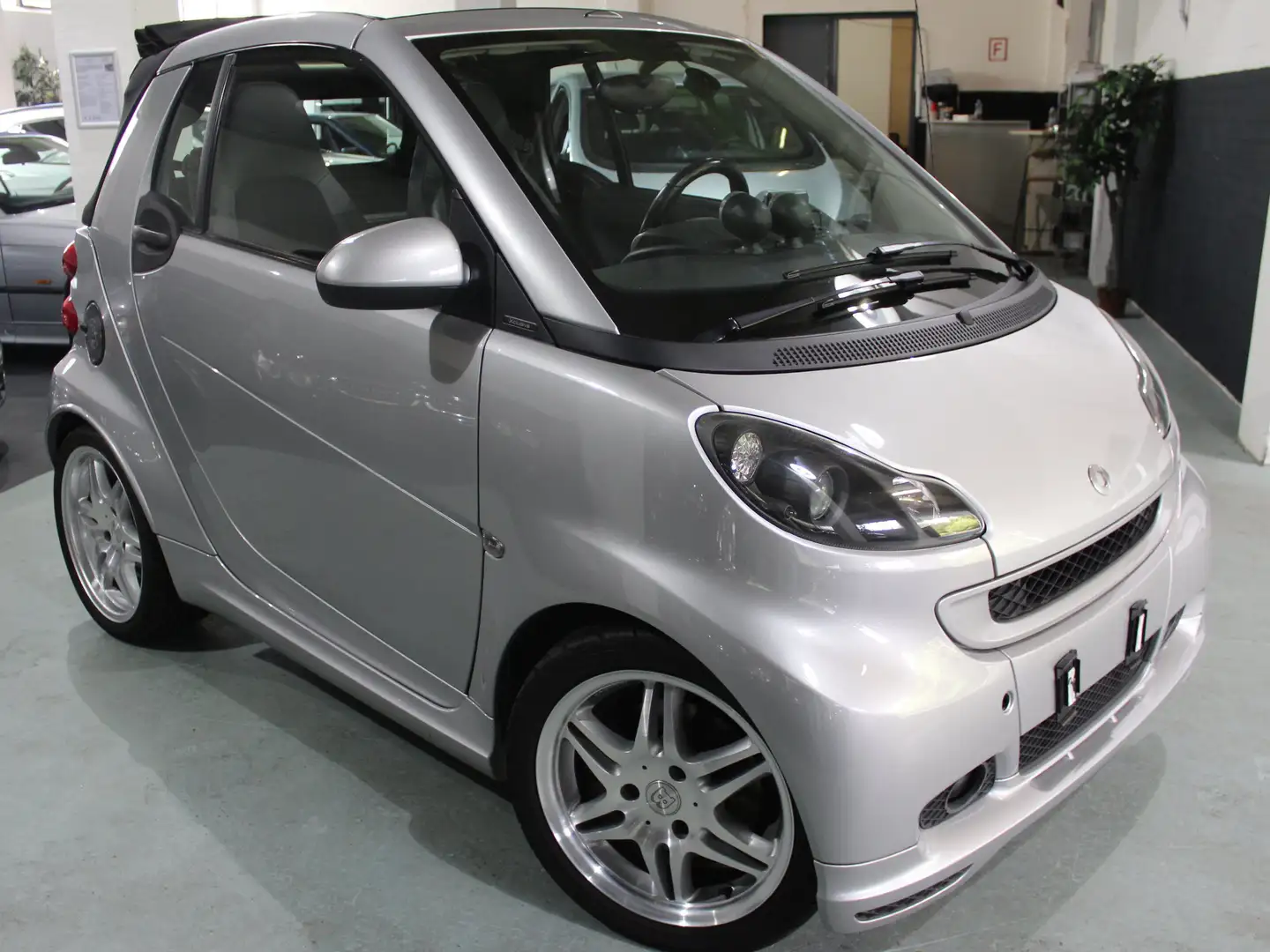 smart forTwo Brabus (451.433) Zilver - 1