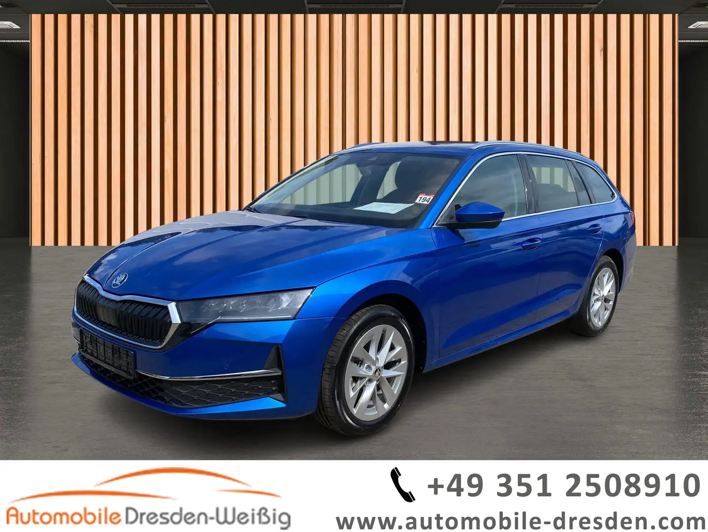 Skoda Octavia Combi 2.0 TDI DSG Selection Facelift*AHK Blau - 1