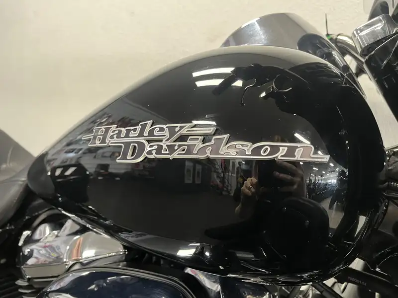 Harley-Davidson Street Glide - foto 3