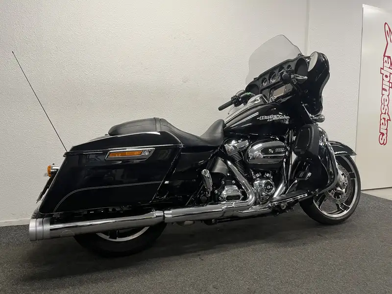 Harley-Davidson Street Glide - foto 5