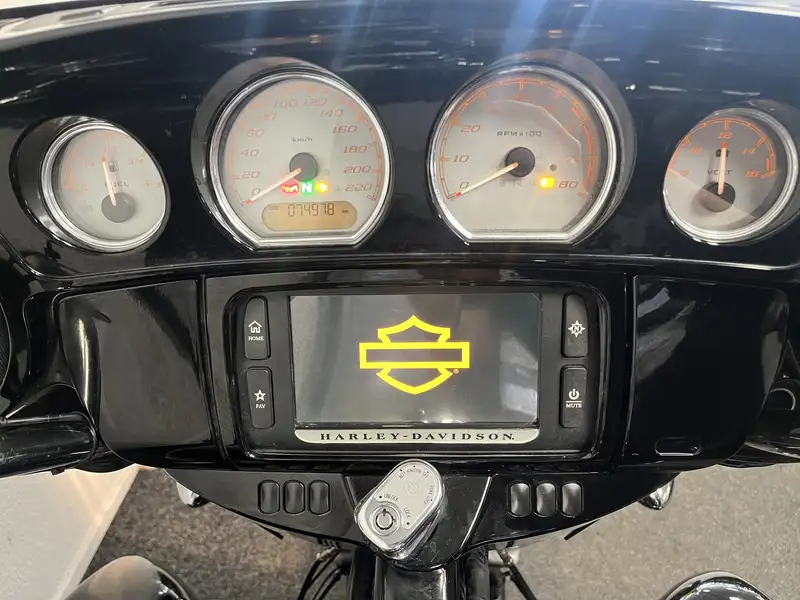 Harley-Davidson Street Glide - foto 2