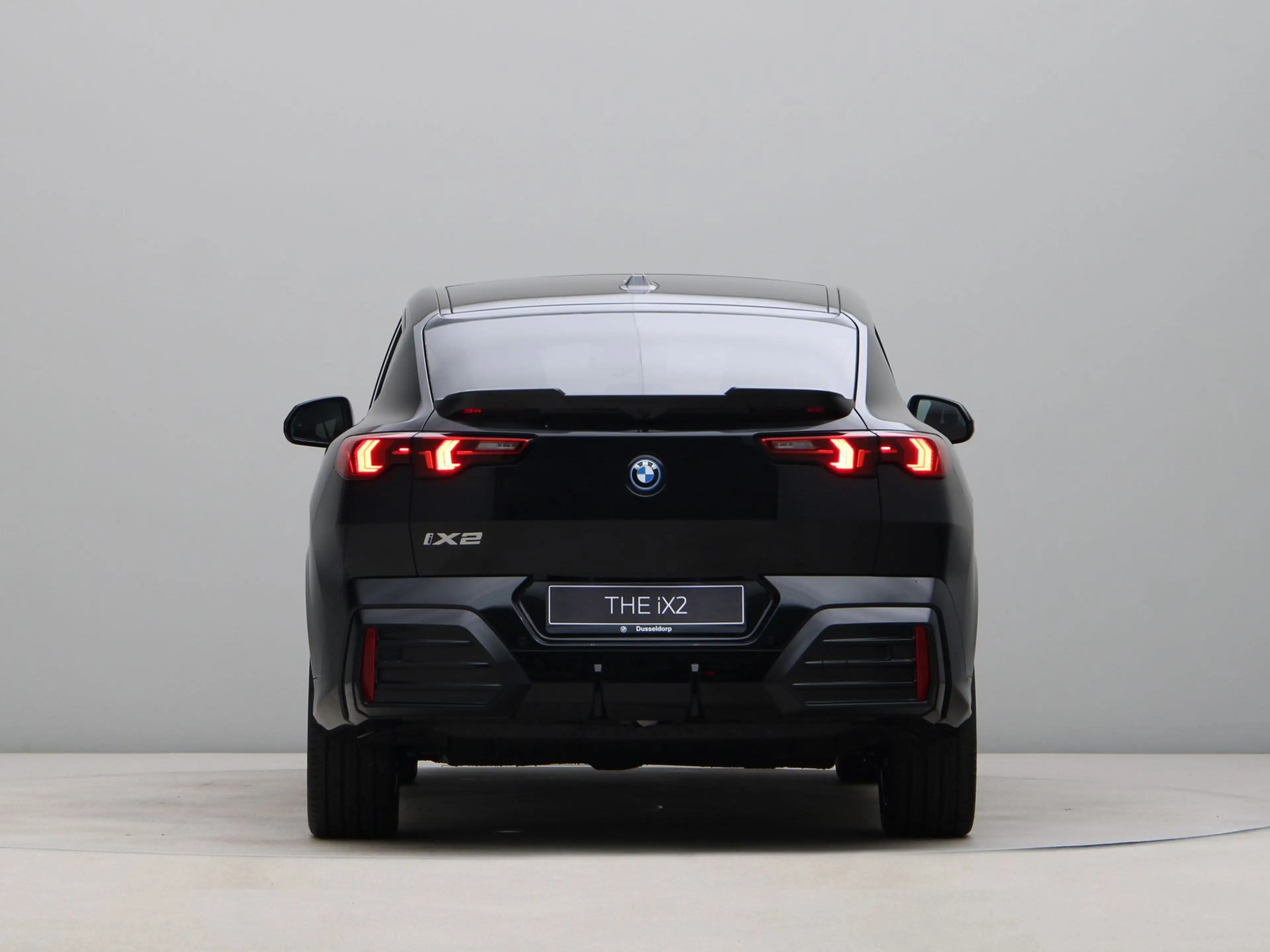 BMW iX2 eDrive20 M Sport Pro 67 kWh — photo 6