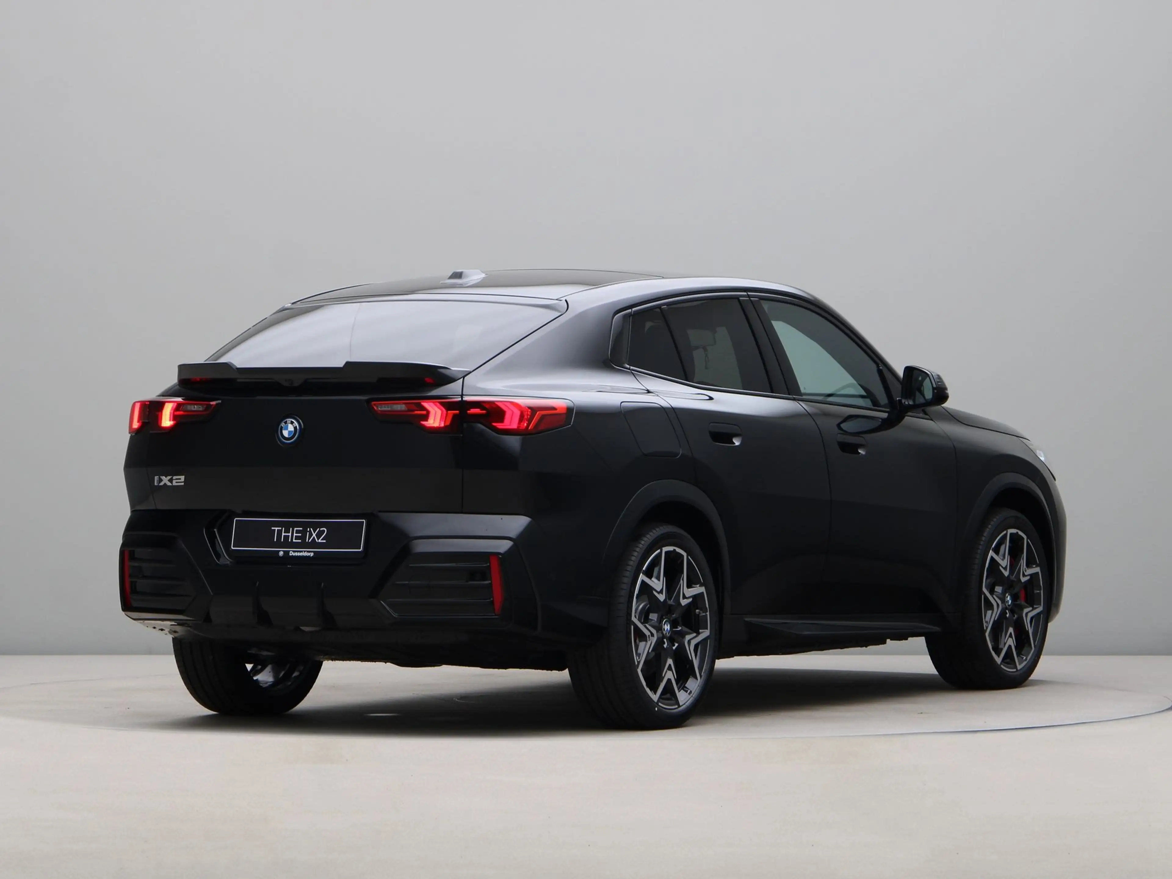 BMW iX2 eDrive20 M Sport Pro 67 kWh — photo 5