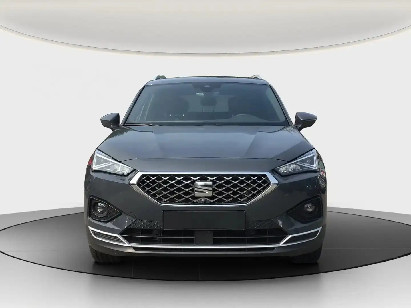 SEAT Tarraco Xcellence 4Drive XL Paket 200PS Grau - 2