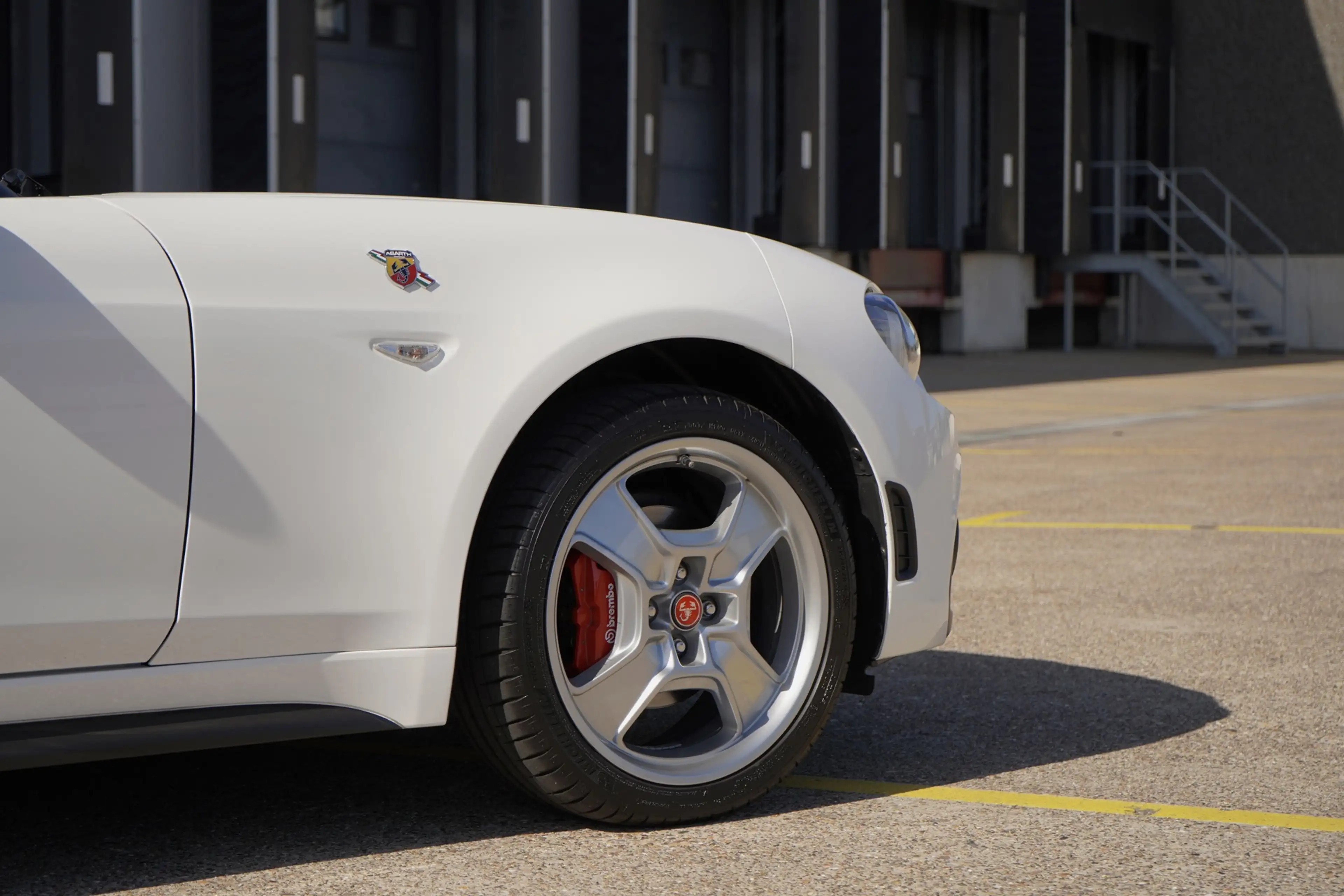 Fiat 124 Spider 1.4 MultiAir Turbo Abarth — photo 12