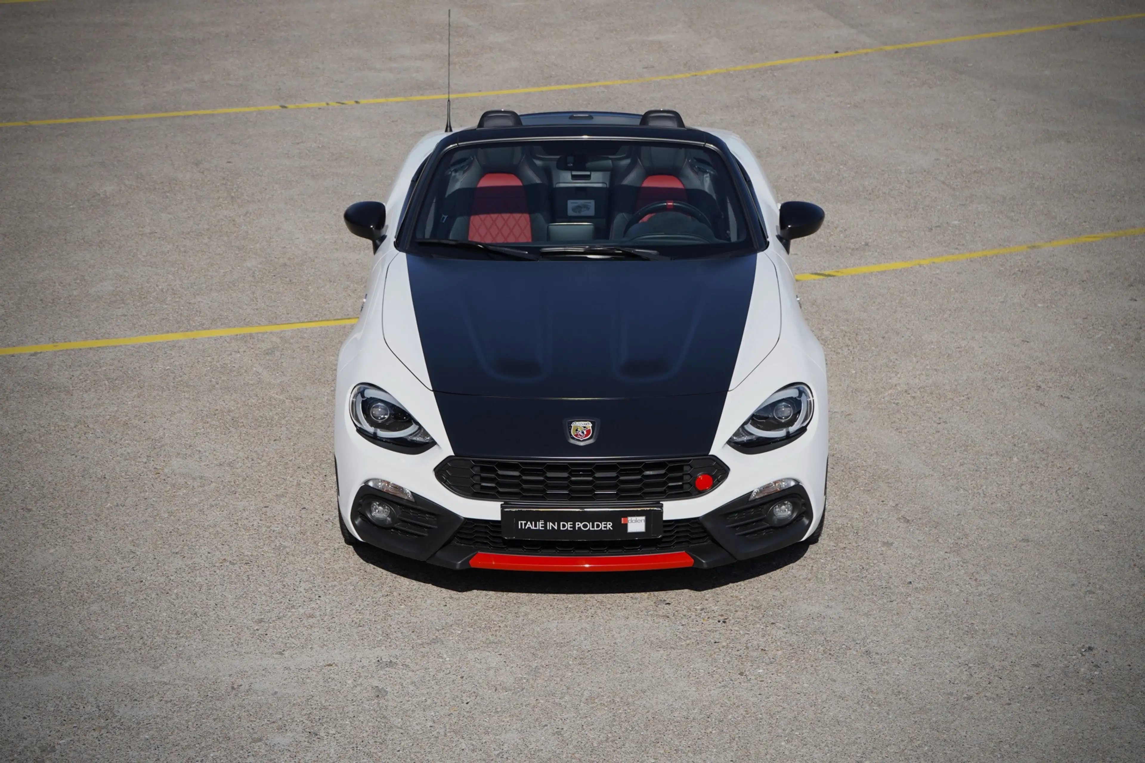 Fiat 124 Spider 1.4 MultiAir Turbo Abarth — photo 3