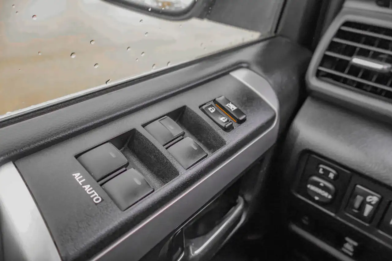 Toyota 4-Runner снимка Toyota 4-Runner