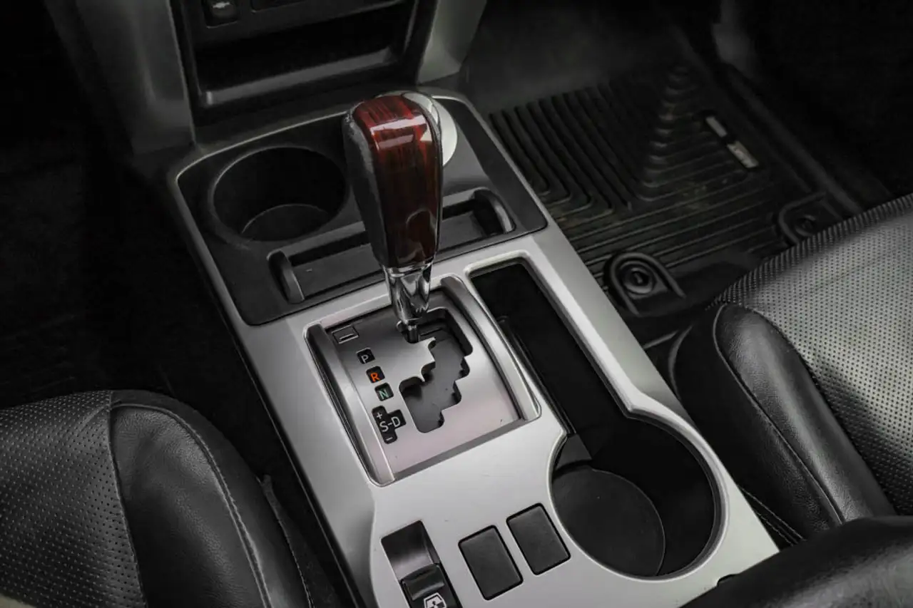 Toyota 4-Runner снимка Toyota 4-Runner